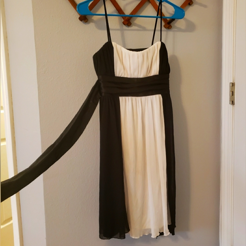 City Triangles, Medium, Black and White Cocktail/Prom dress